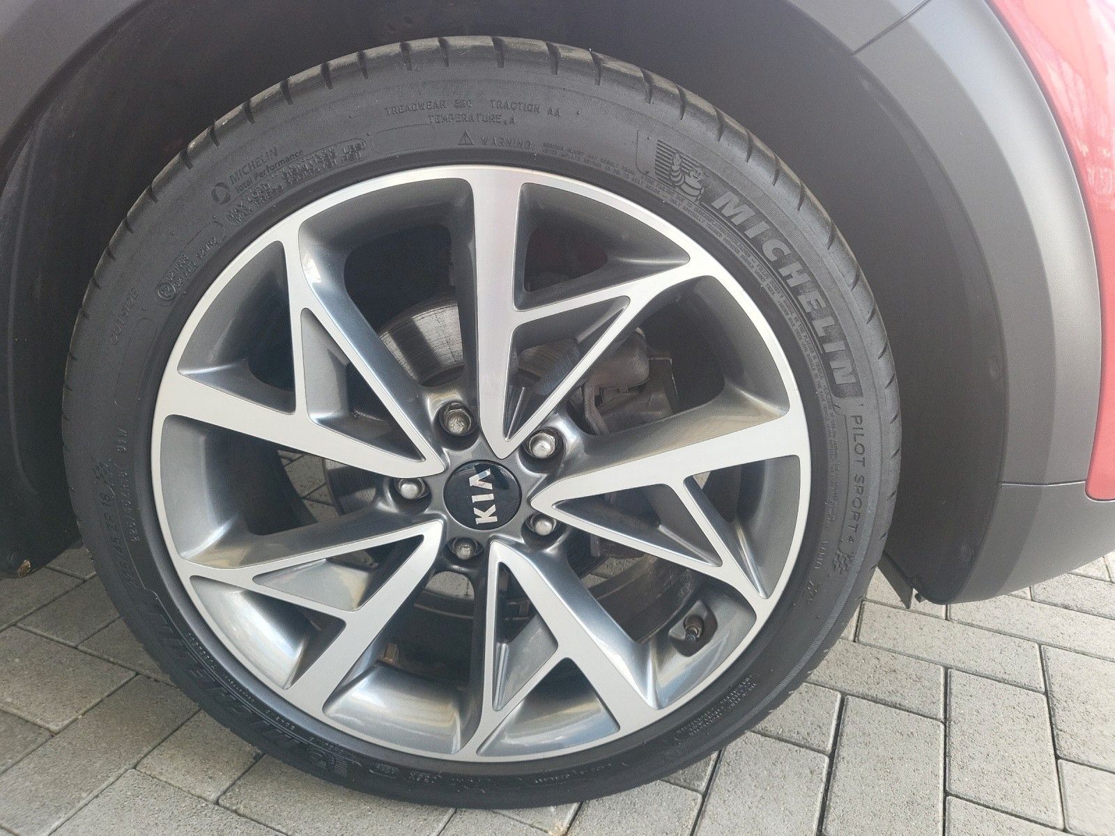 Kia Niro HEV Spirit - Samsaru's Car Outlet