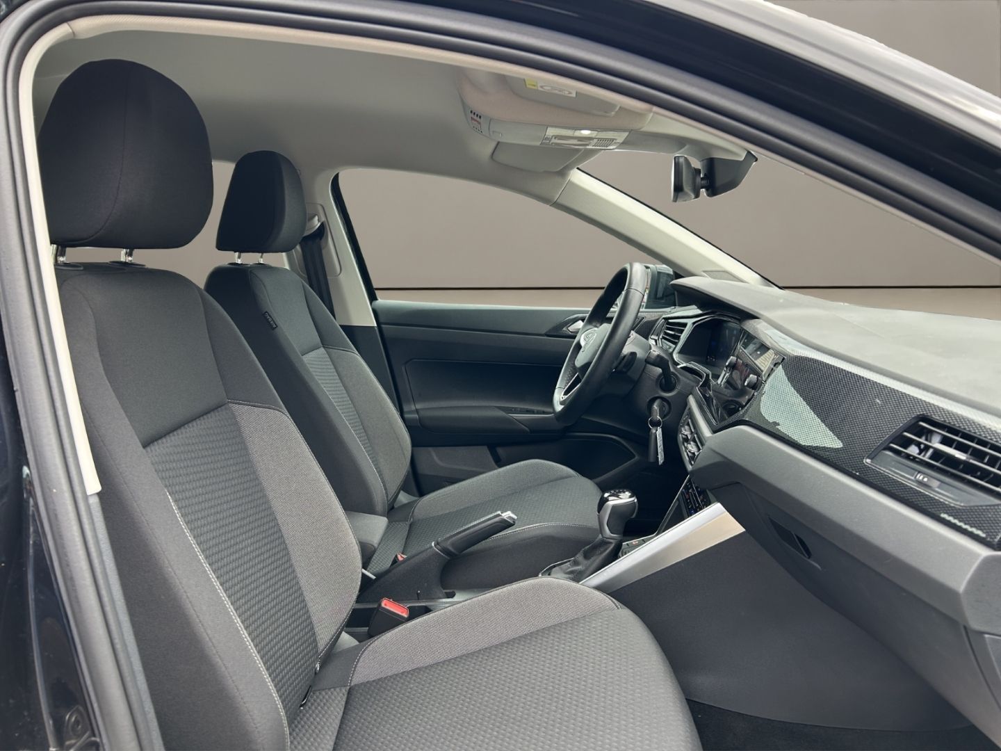 Volkswagen Taigo 1.0 TSI ''X-tra'' DSG - Samsaru's Car Outlet