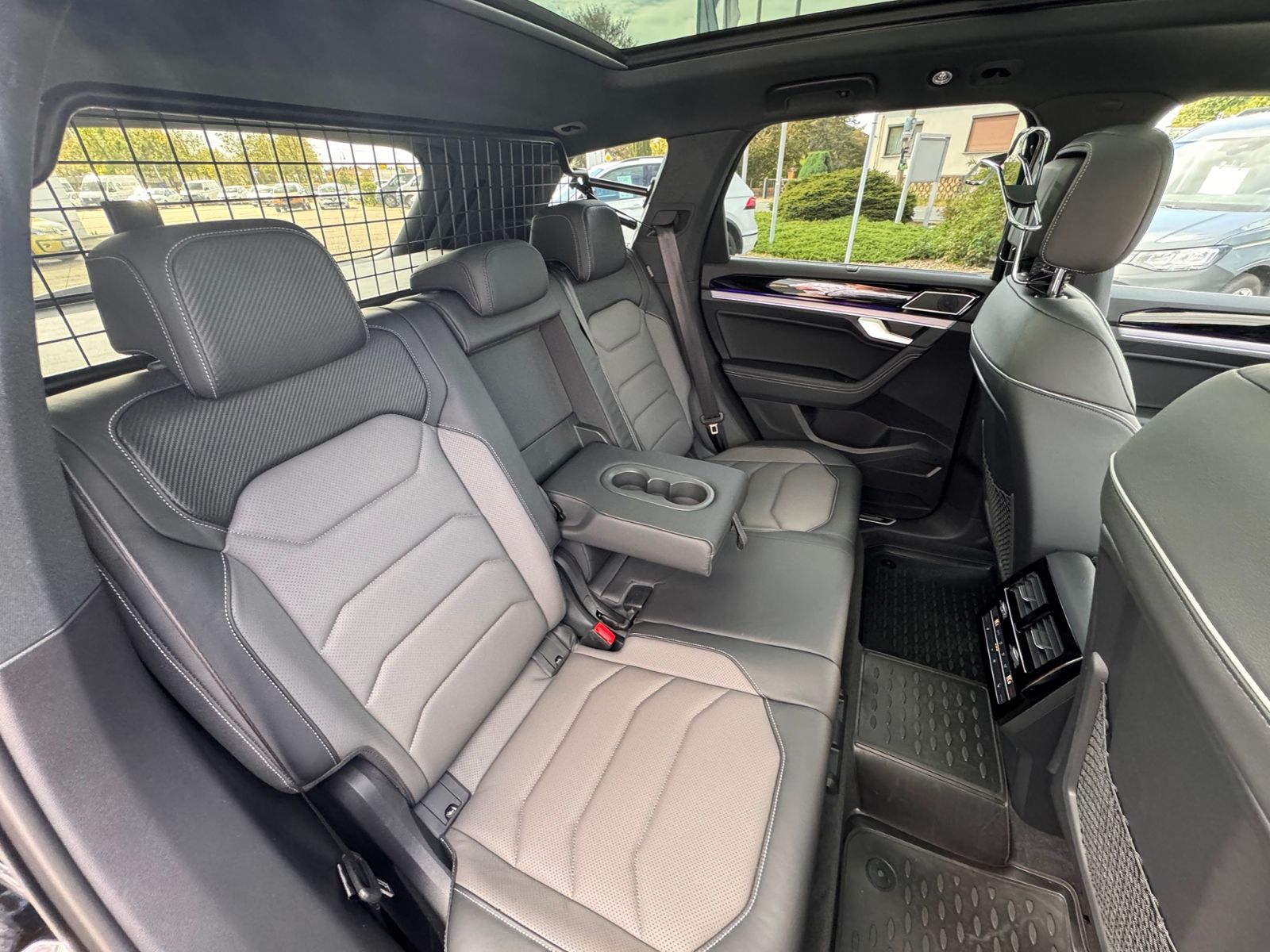 Volkswagen Touareg 3.0 TSI R-Line 4M Leder|NAV|AHK|HUD