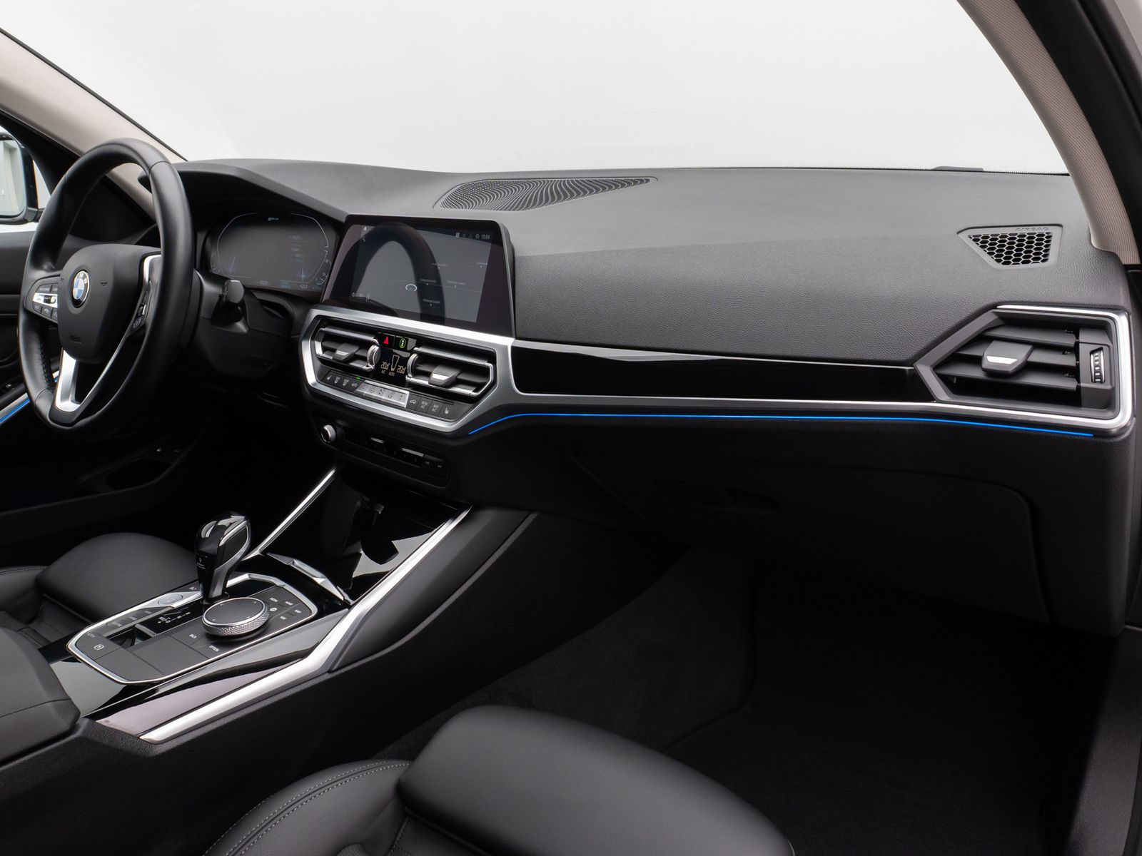 BMW 330e xD Sport Line - Samsaru's Car Outlet