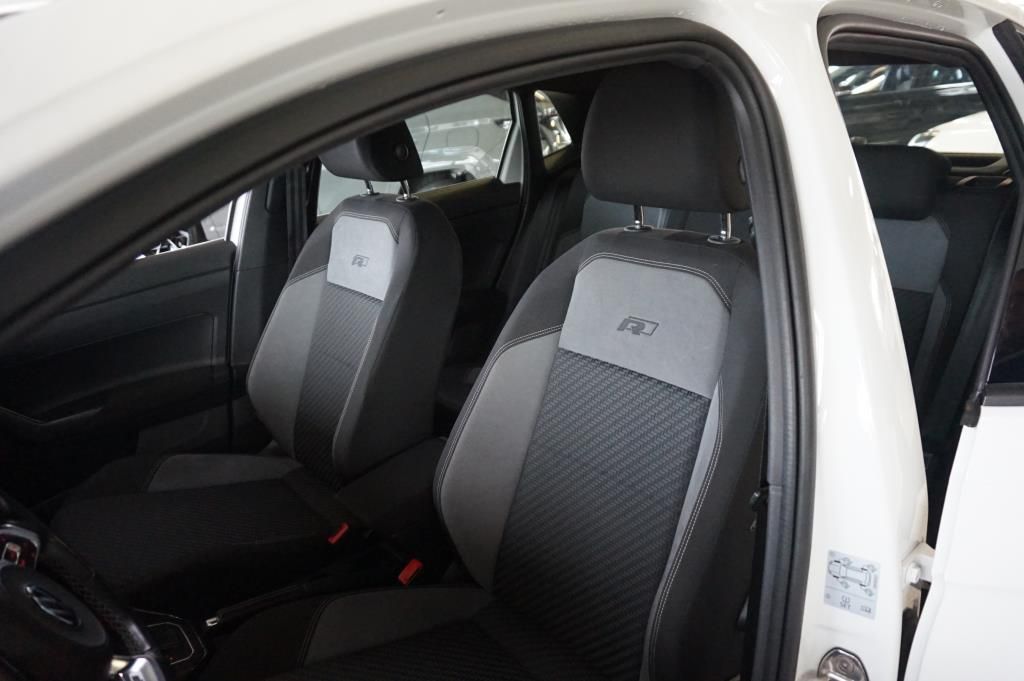 Volkswagen POLO 1,0 TSI DSG R-LINE KAMERA SHZ ACC LED NAVI