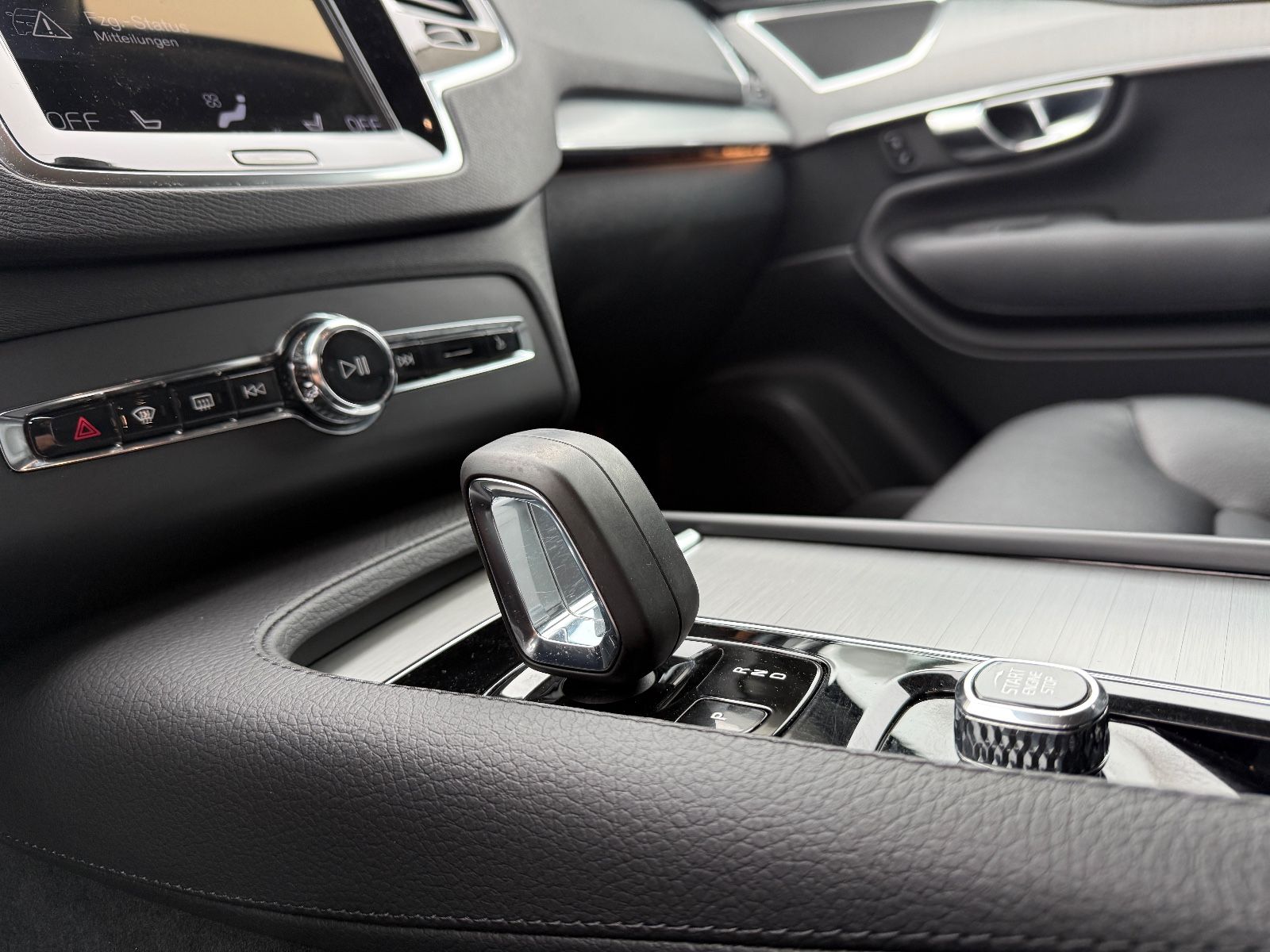 Volvo XC90 Inscription Expression Recharge Plug-In Hyb