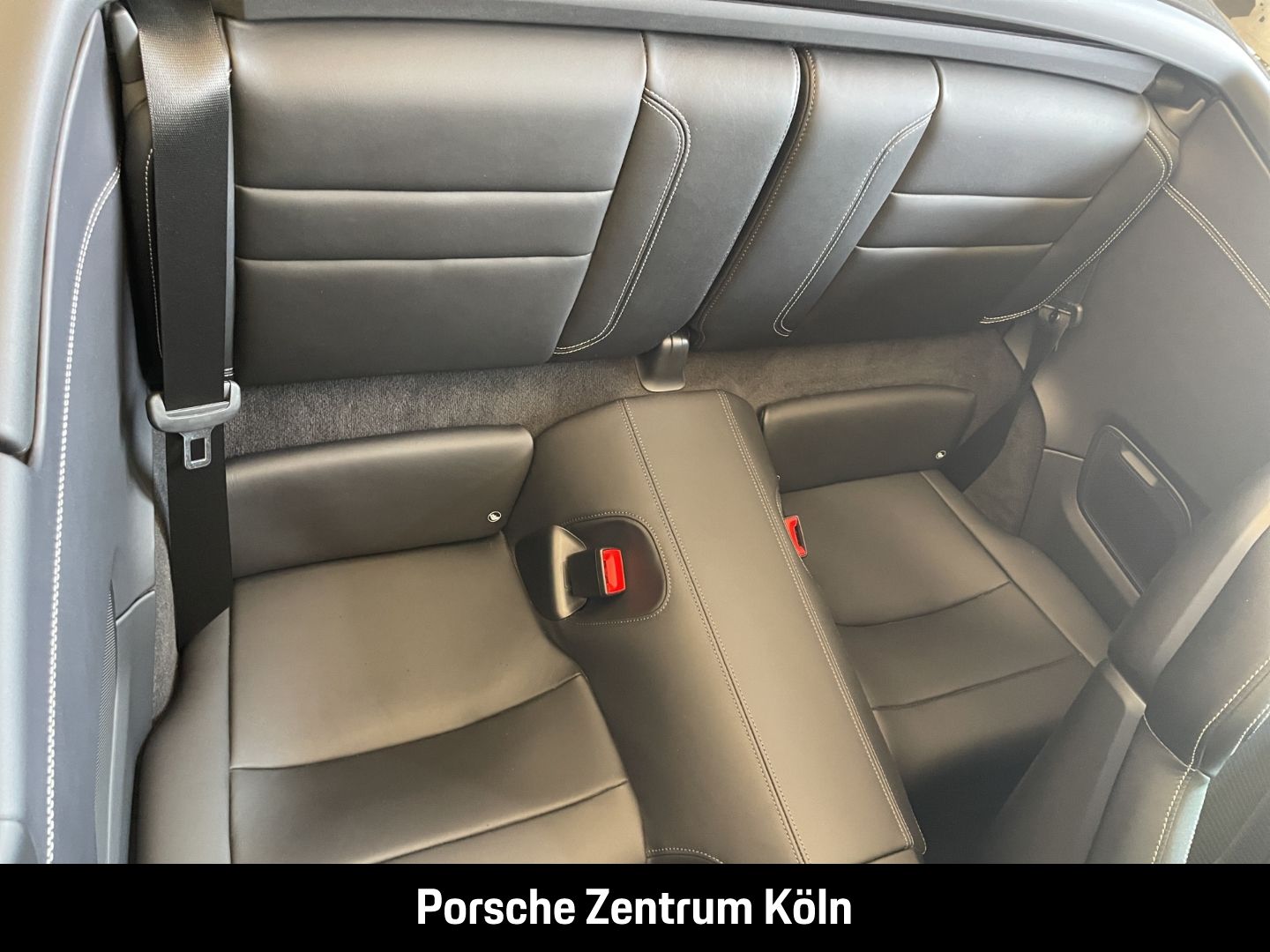 Porsche 992 911 Carrera 4S Cabriolet BOSE Sportabgas LED