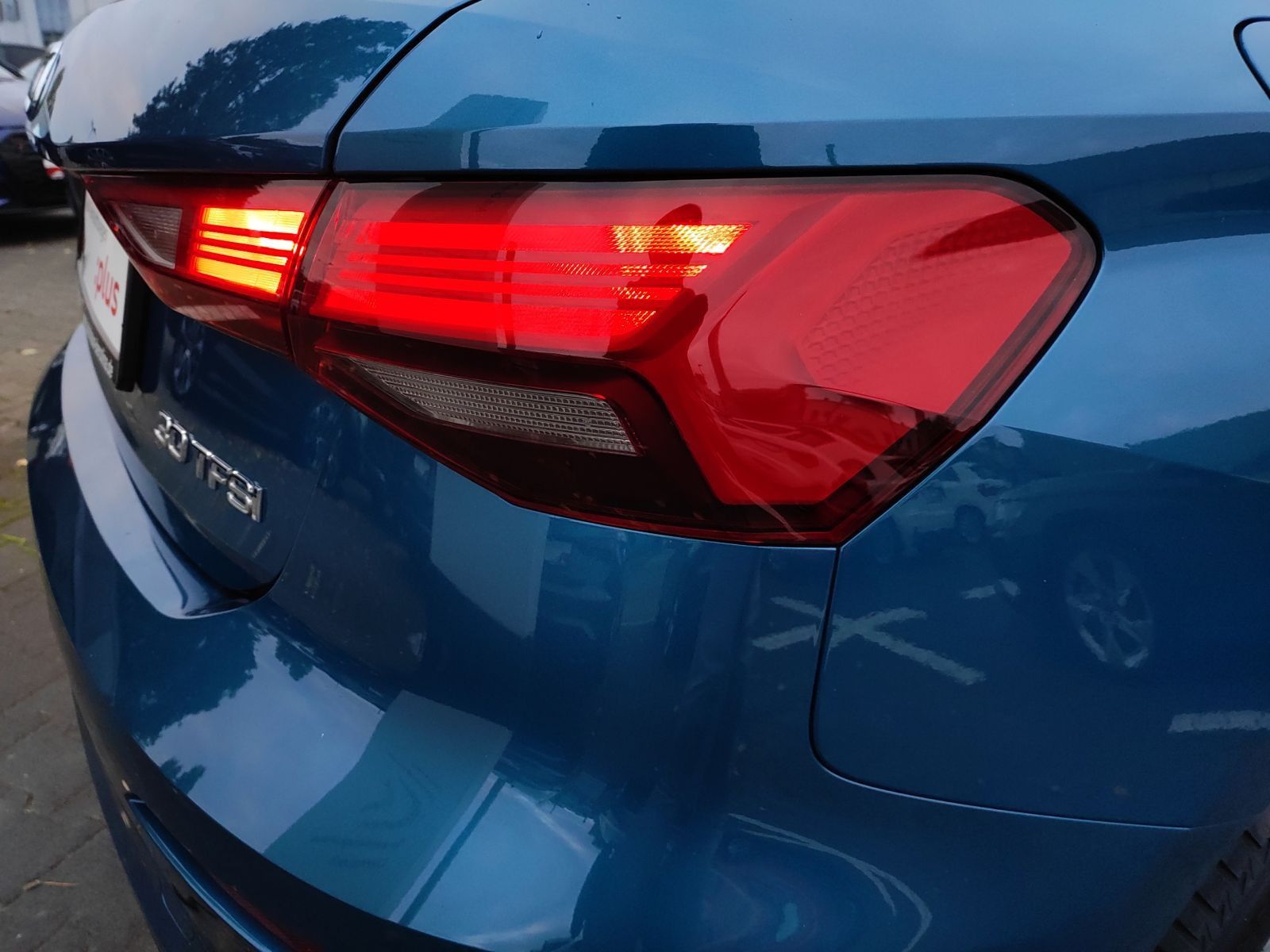 Audi A3 Sportback 30 TFSI S line int. S tronic *AHK*