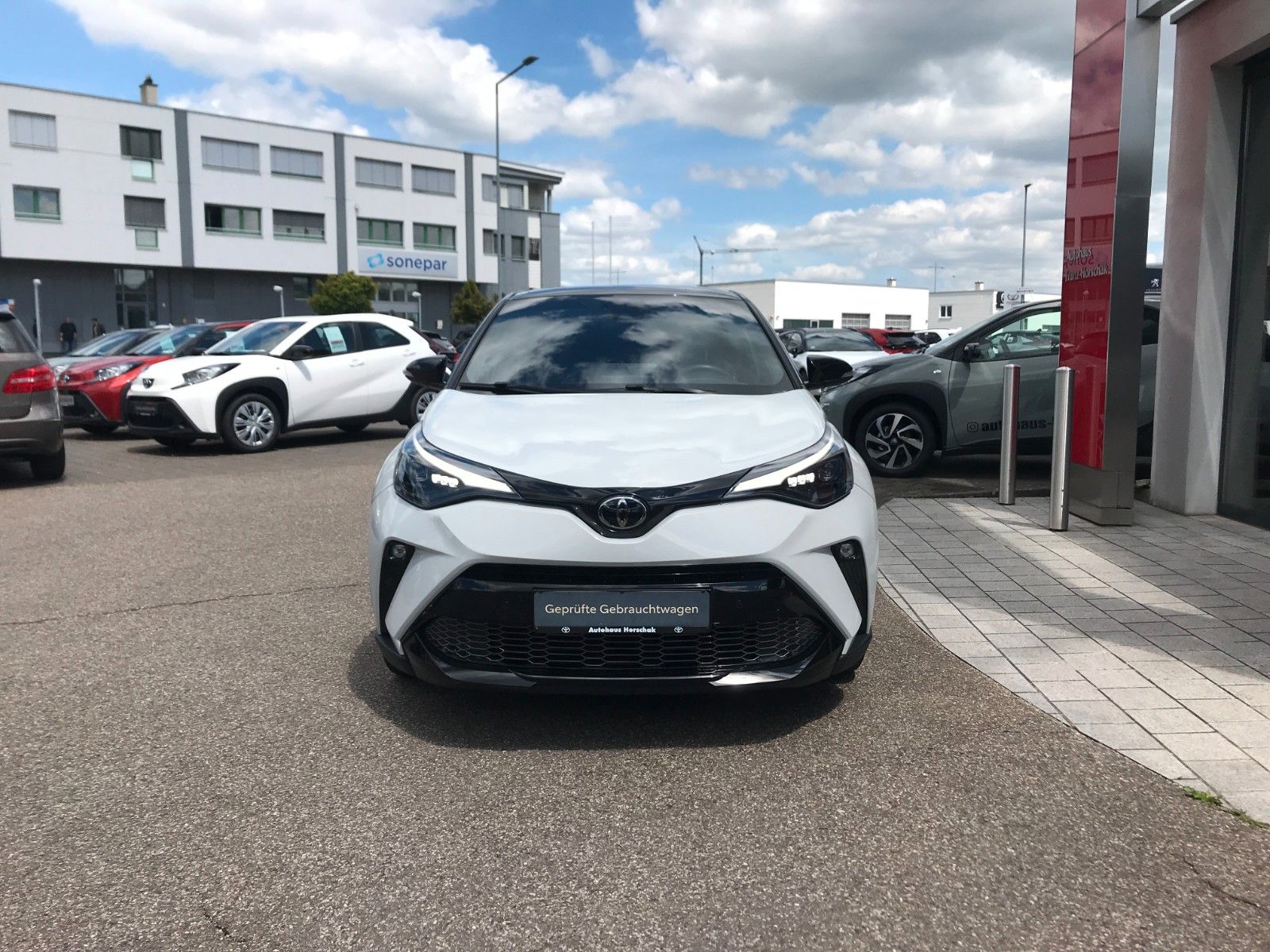 Toyota C-HR 2.0L Hybrid GR Sport - Samsaru's Car Outlet