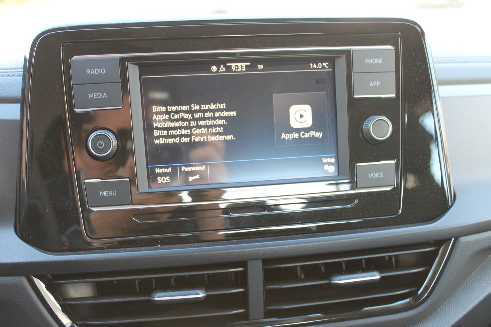 Volkswagen T-Roc 1.0 TSi - Samsaru's Car Outlet