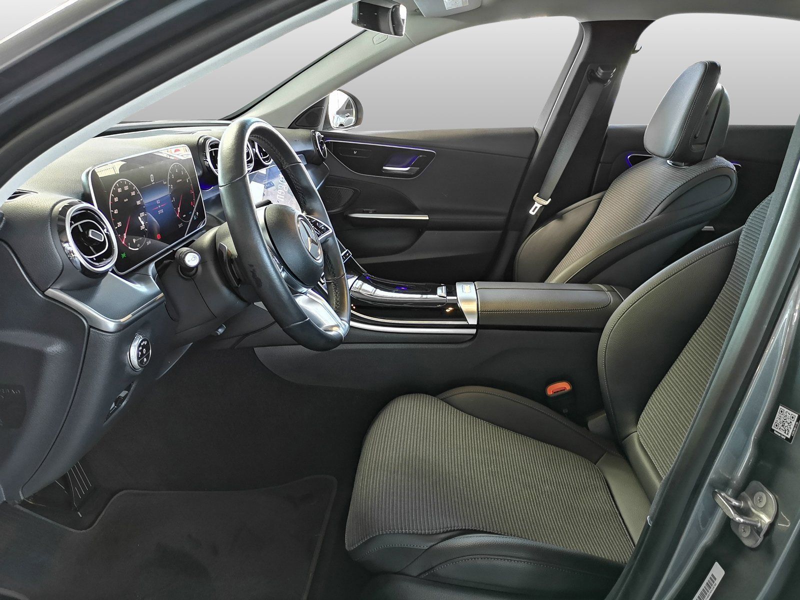 Mercedes-Benz C 180 Avantgarde - Samsaru's Car Outlet