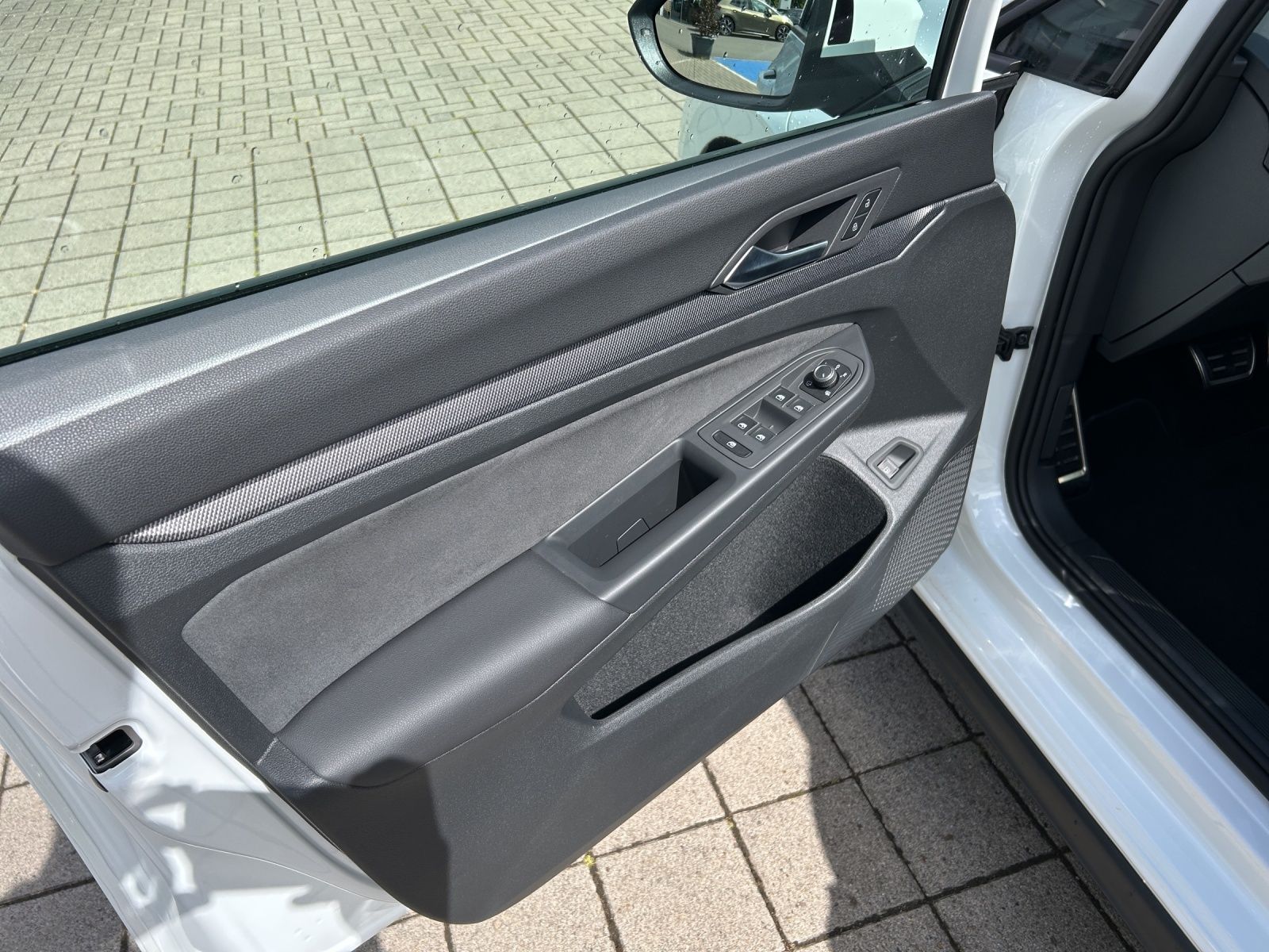 Volkswagen Golf  GTE 1.5 TSI DSG eHybrid  HeadUp Navi LED K
