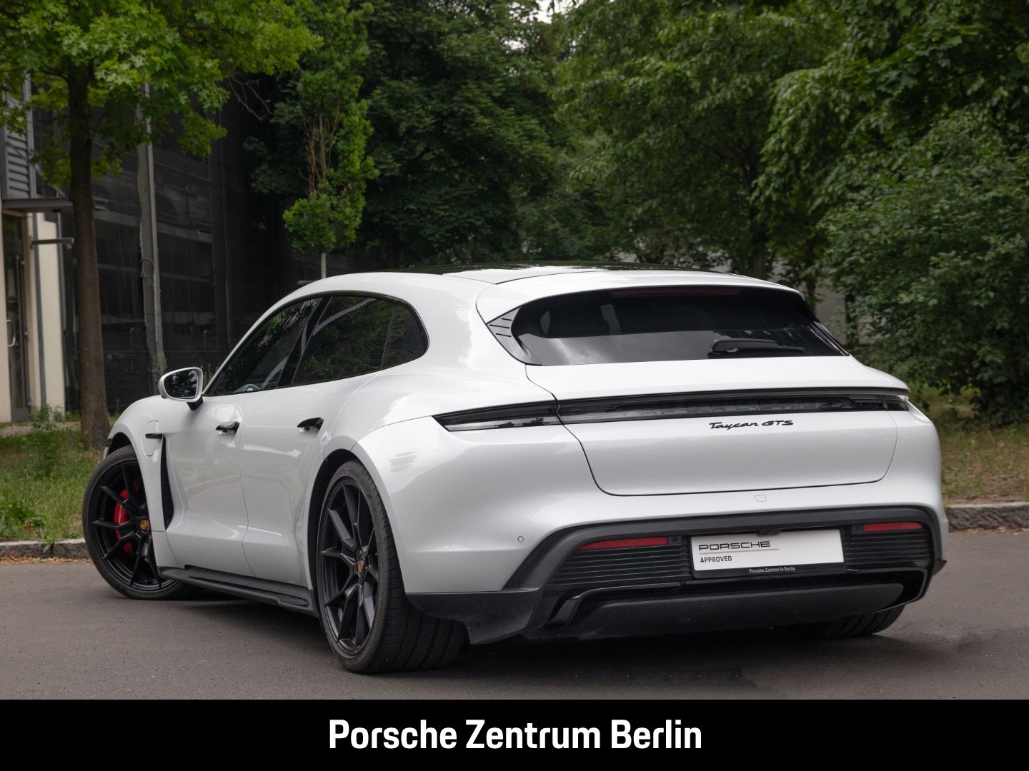 Porsche Taycan GTS Sport Turismo BOSE Luftfederung LED