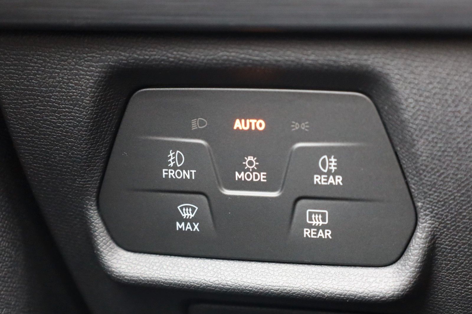 Cupra Sportstourer 2.0 TSI DSG - Samsaru's Car Outlet