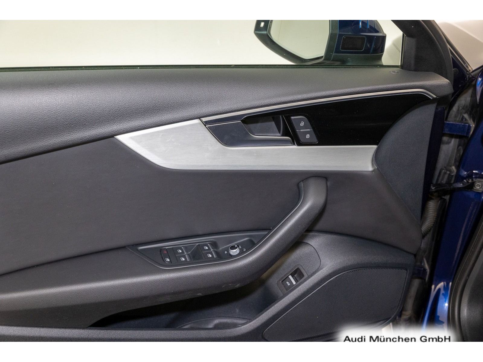 Audi A4 35 TFSI S tronic S line competition - Samsaru's Car Outlet