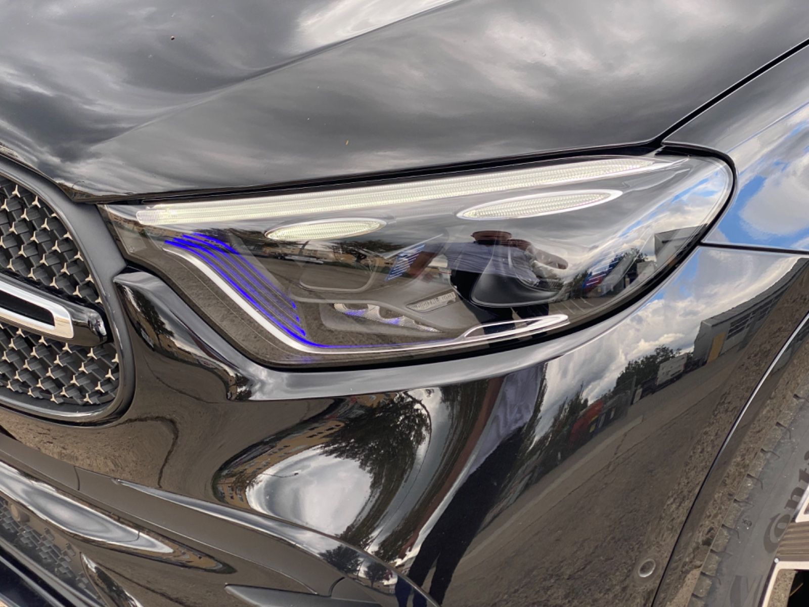 Mercedes-Benz GLC200 AMG 4M_Pano_HuD_Memory_Keyless_Distro_360