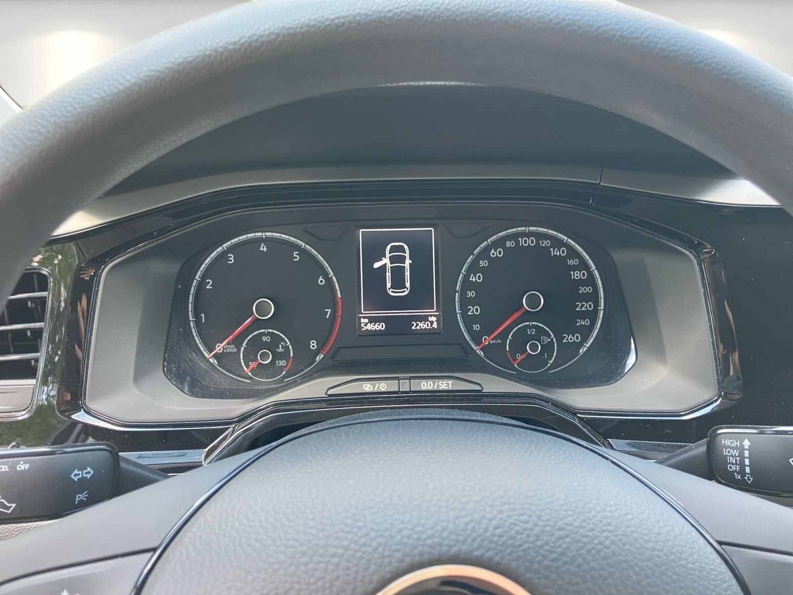 Volkswagen Polo VI 1.0 TSI DSG 7-Gang Comfortline - Samsaru's Car Outlet