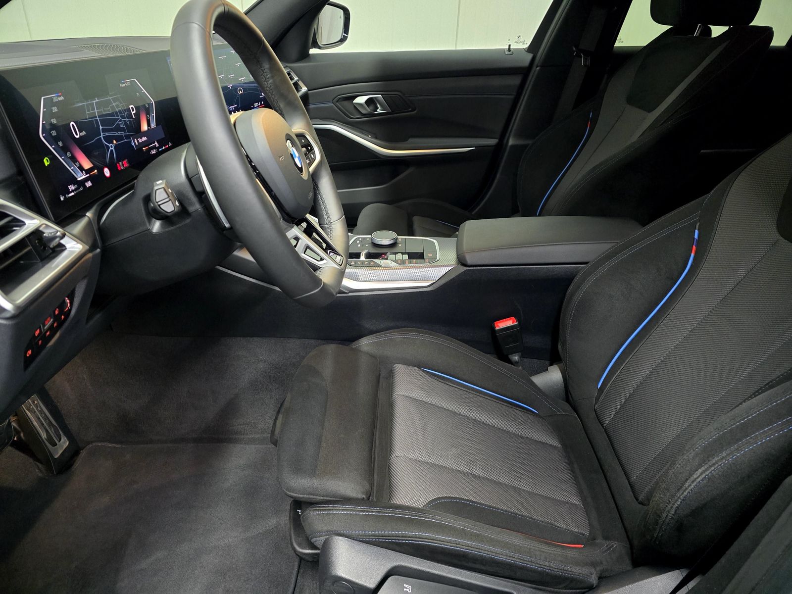 BMW 320i LCI II M Sport *19 Zoll*HuD*360*Ad.FW*