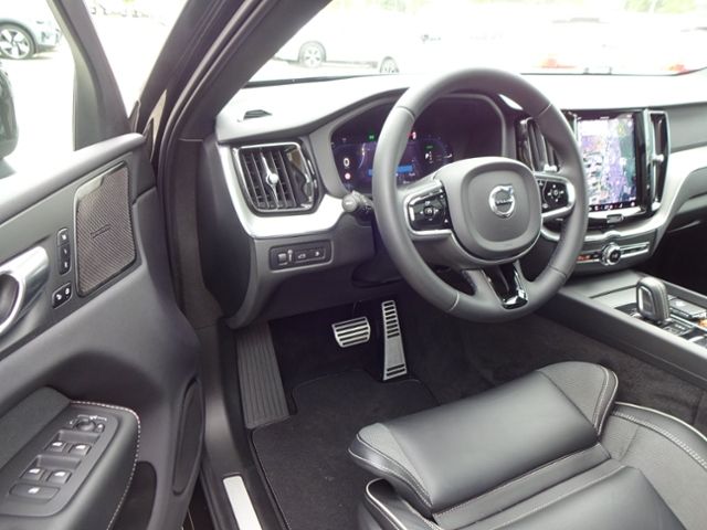 Volvo XC60 T6 R Design Plug-In AWD AHK Google PANO ACC