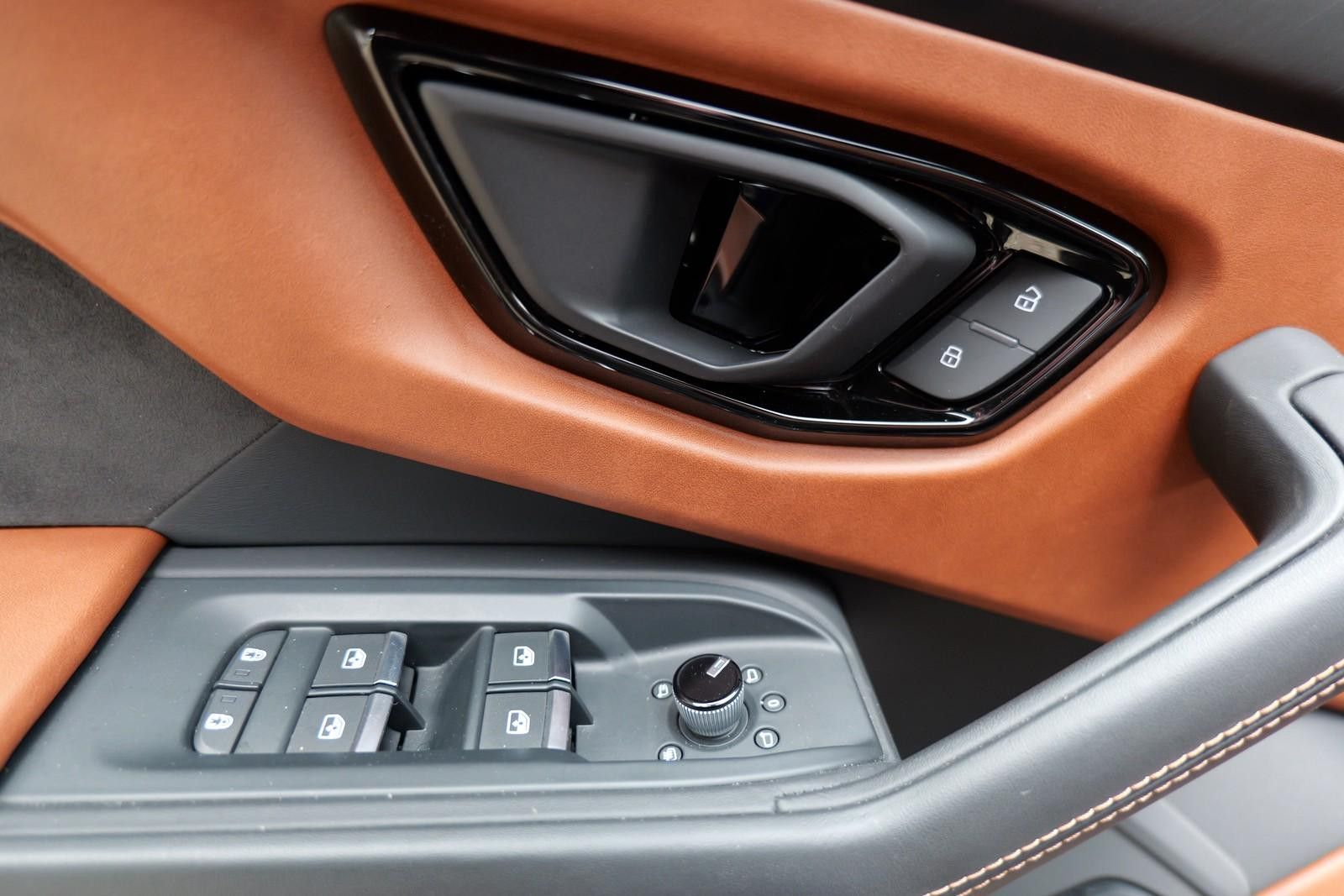 Lamborghini Urus S - Samsaru's Car Outlet