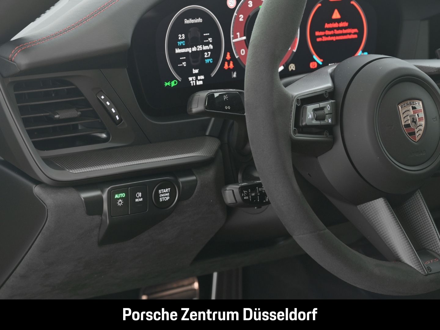 Porsche 992 911 Carrera 4 GTS Cabriolet Liftsystem-VA