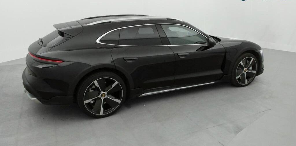 Porsche Taycan Cross Turismo Turbo PANO/BOSE/HUD/21"/ACC