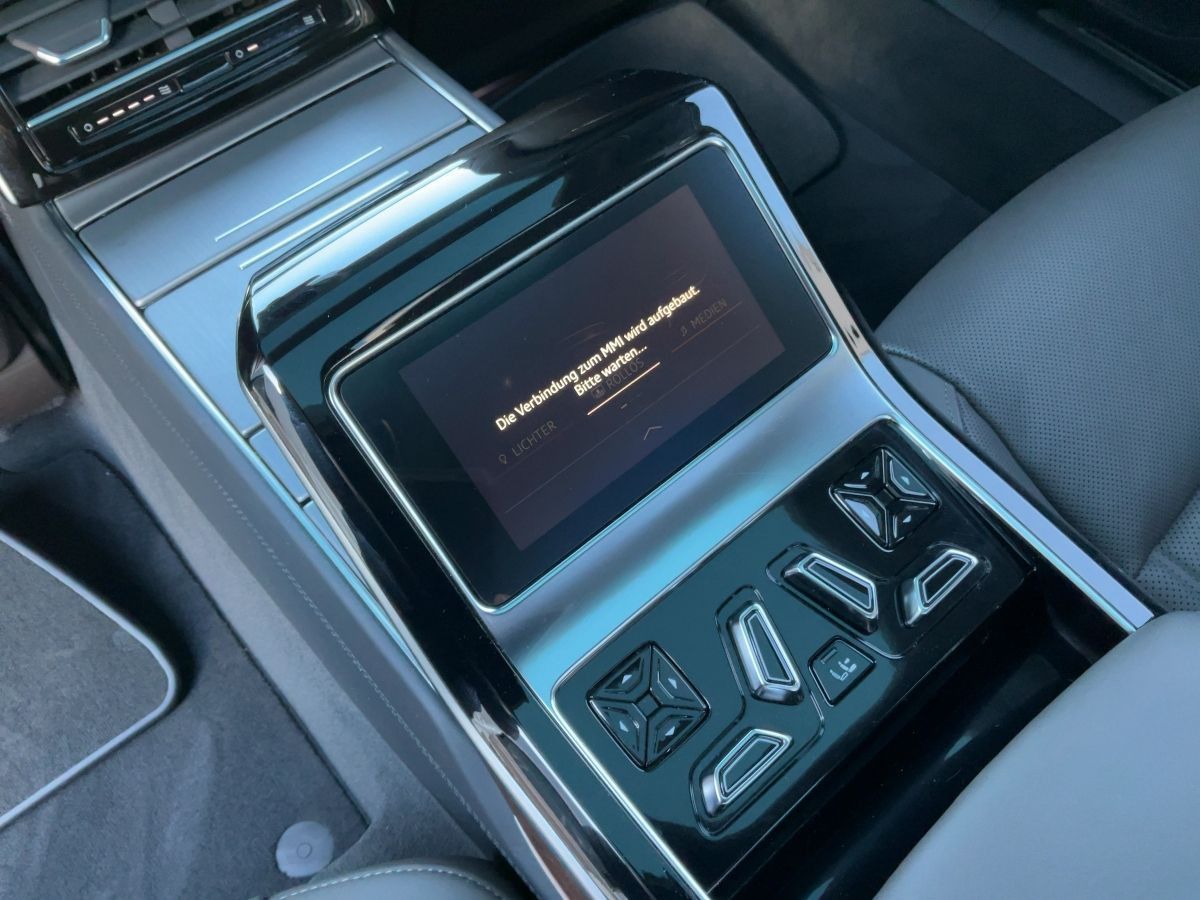 Audi A8 L 50 TDI QU - Samsaru's Car Outlet