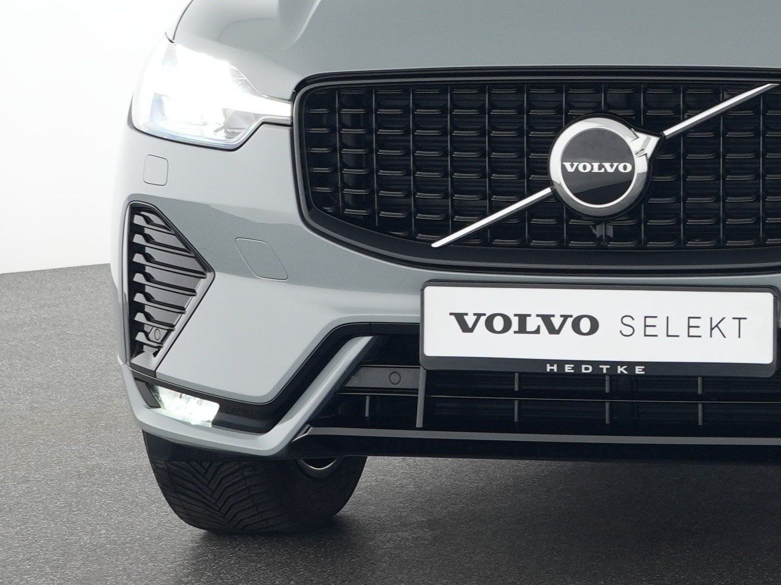 Volvo XC60 B4 Diesel Geartronic Plus Dark