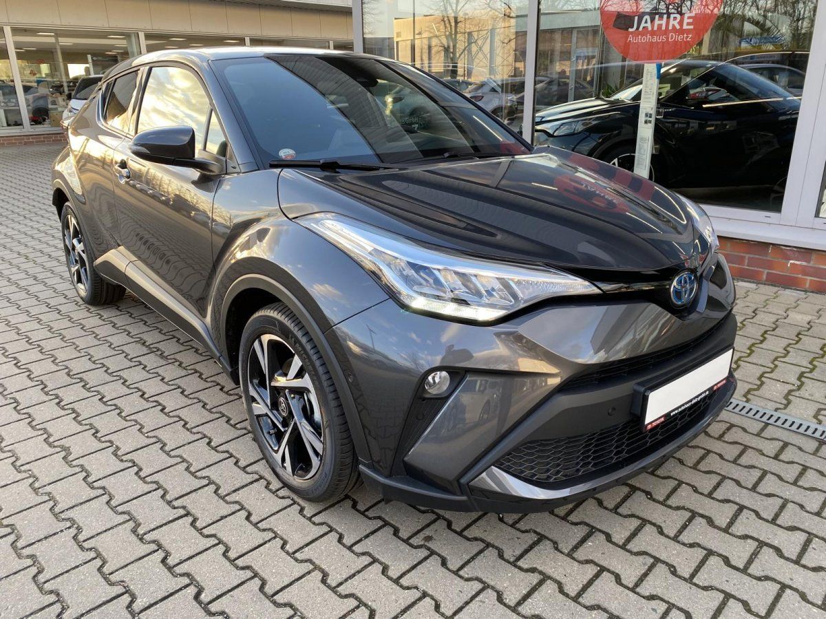 Toyota C-HR 2.0 Hybrid - Samsaru's Car Outlet