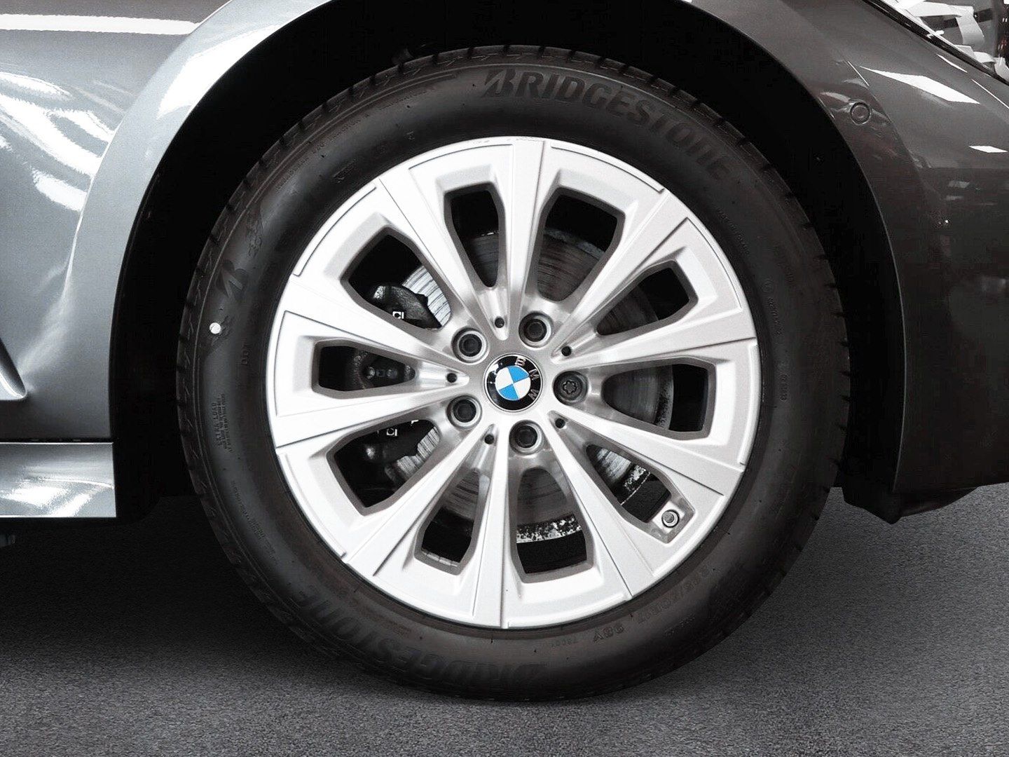 BMW 320d A - Samsaru's Car Outlet
