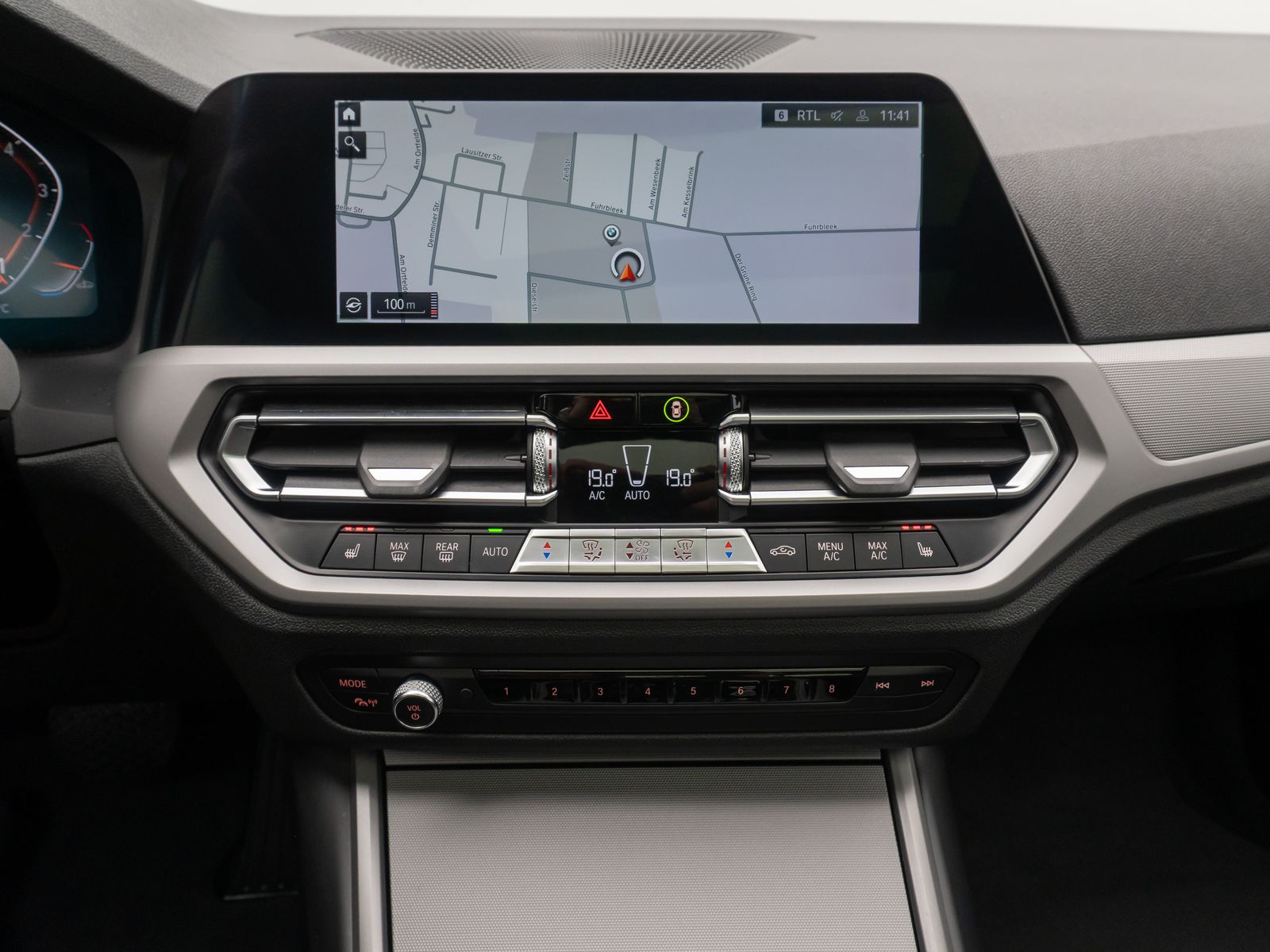 BMW 330i xD - Samsaru's Car Outlet
