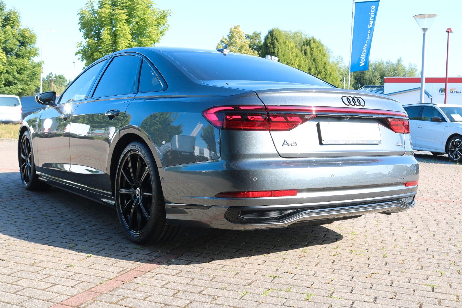 Audi A8 60 TFSI quattro S line Exclusive Einzelstück - Samsaru's Car Outlet