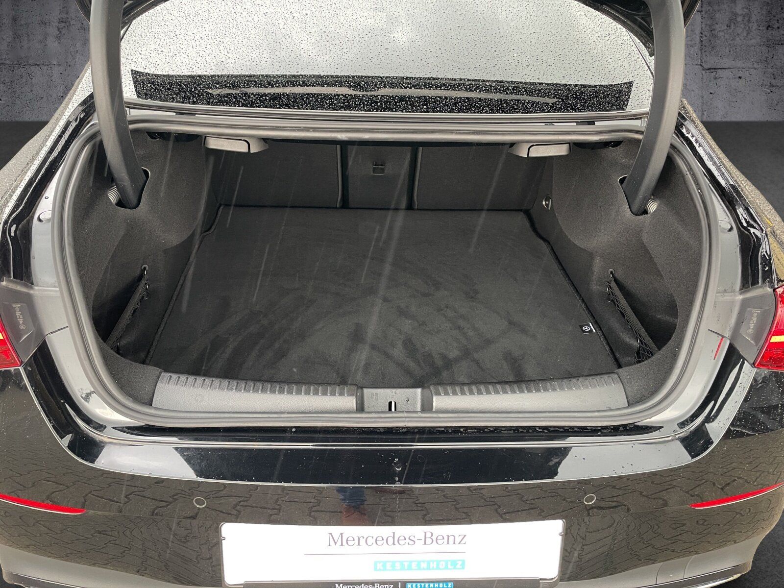 Mercedes-Benz CLA 180 AMG - Samsaru's Car Outlet