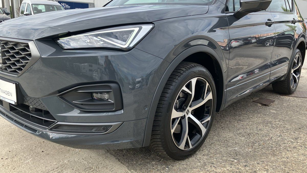 Seat Tarraco FR 4Drive 245 PS DSG 7SITZ+AHK+PANORAMA