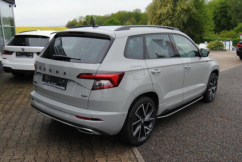 Skoda Karoq 2.0l TSI DSG 4x4 SPORTLINE.ACC.StHz.Columb