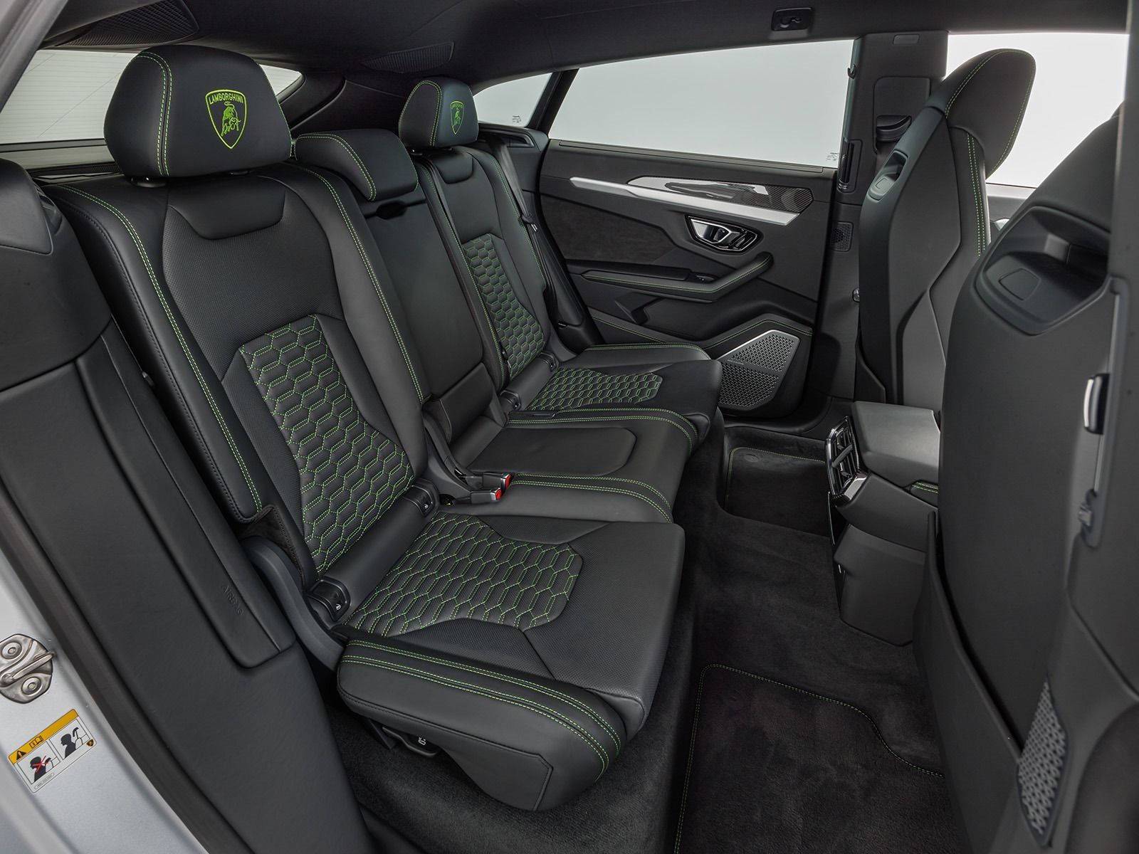 Lamborghini Urus - Samsaru's Car Outlet