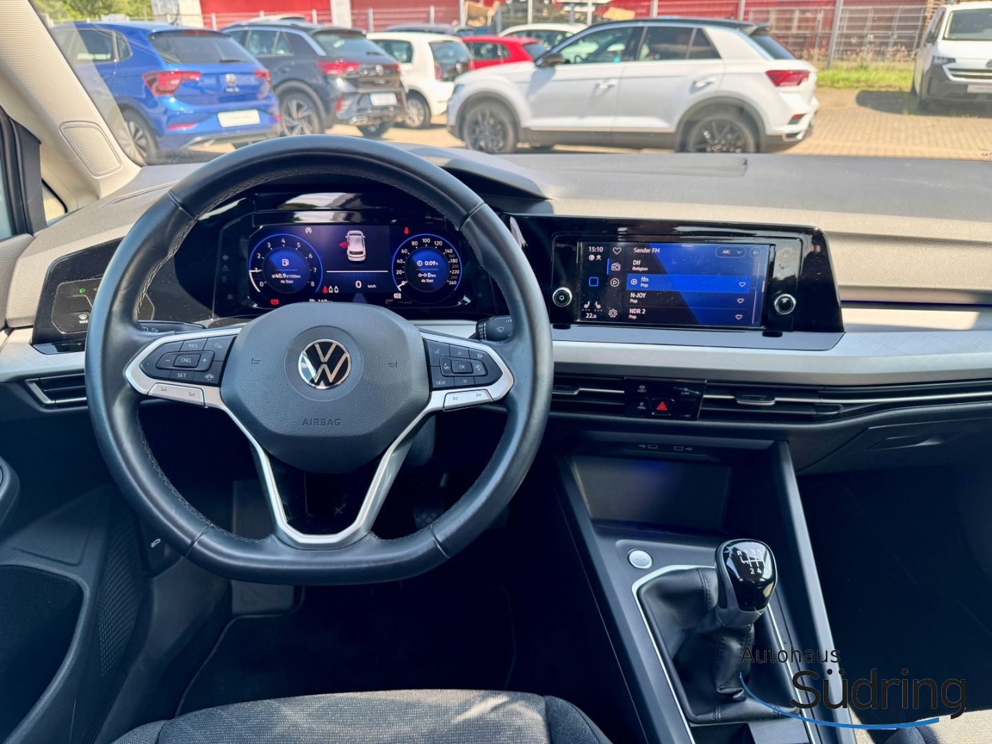 Volkswagen Golf VIII 1.0 TSI Life - Samsaru's Car Outlet