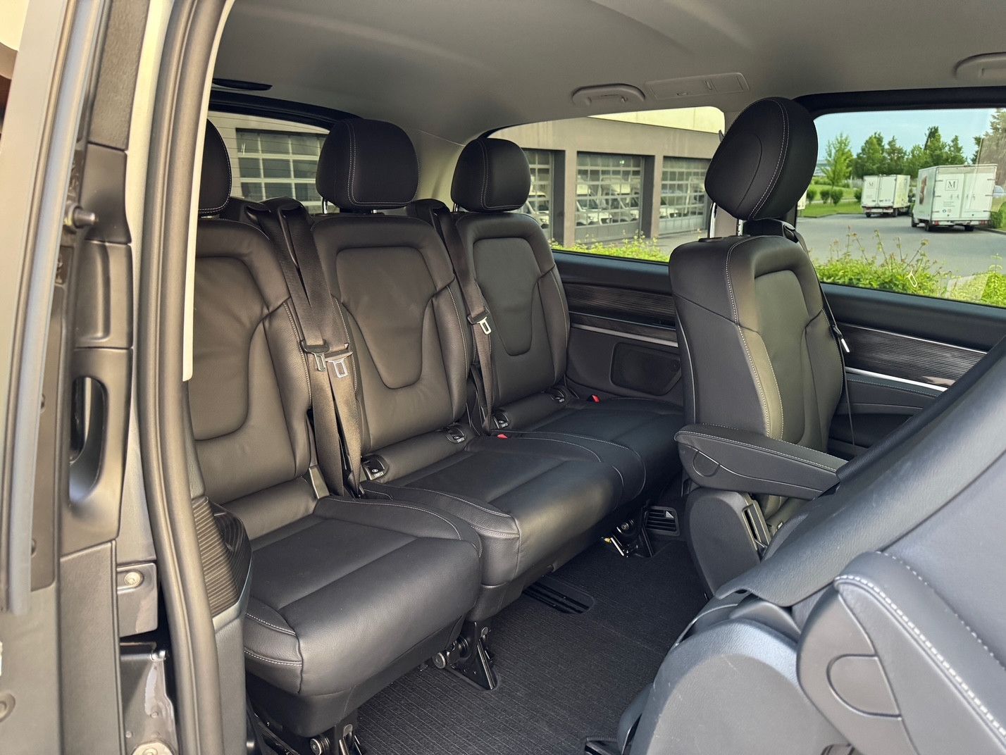 Mercedes-Benz V 220 V-Klasse Long - Samsaru's Car Outlet