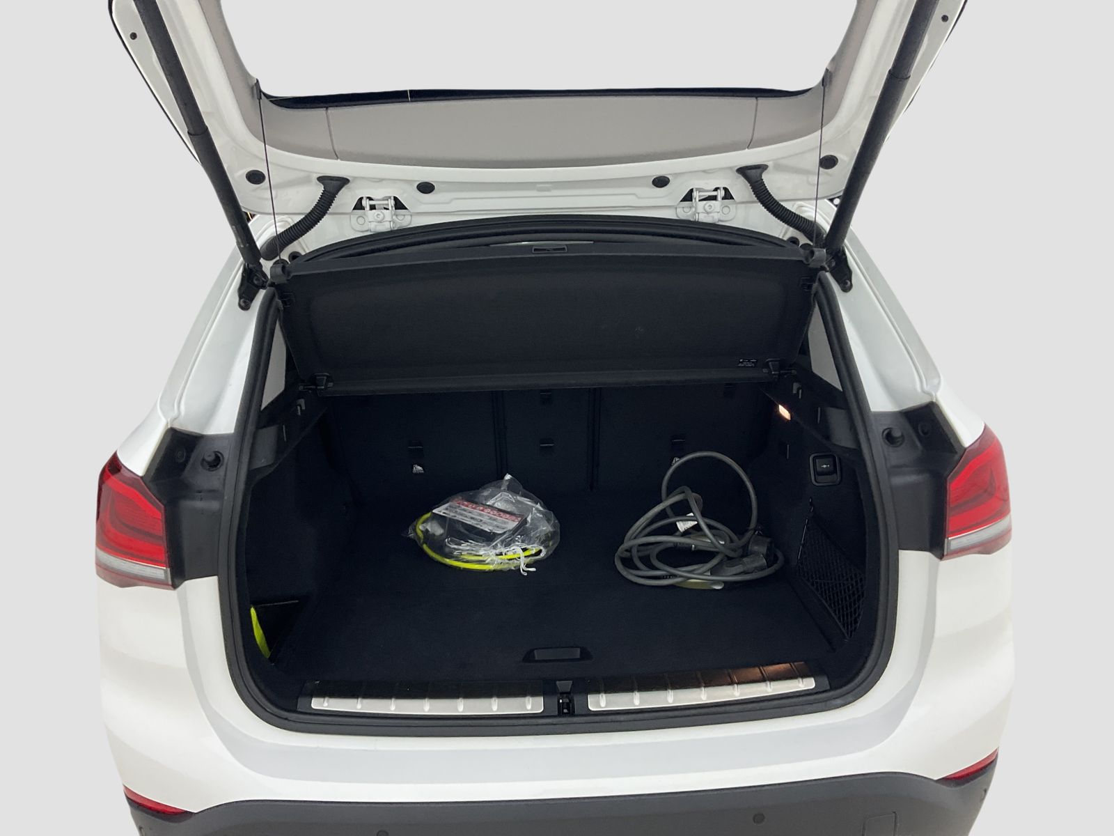 BMW X1 xDrive25e Sport Line - Samsaru's Car Outlet