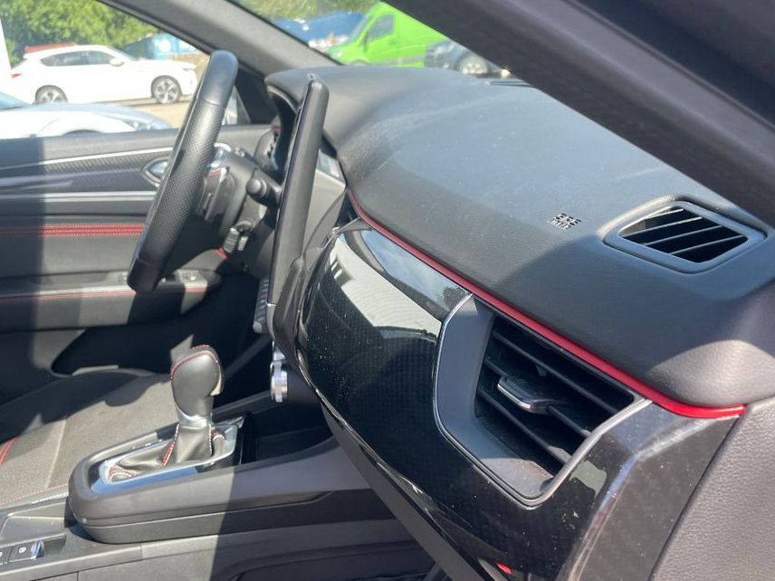 Renault Arkana TCe Mild Hybrid R.S. Line - Samsaru's Car Outlet