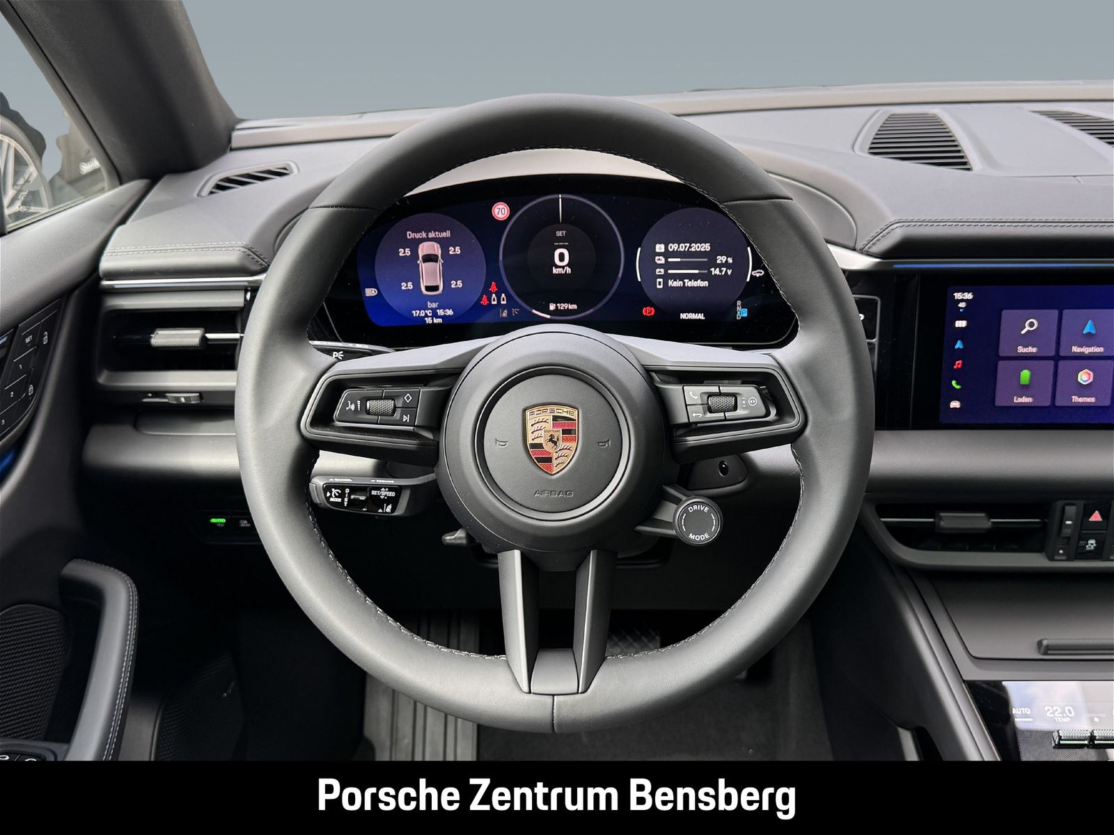 Porsche Macan Electric 4