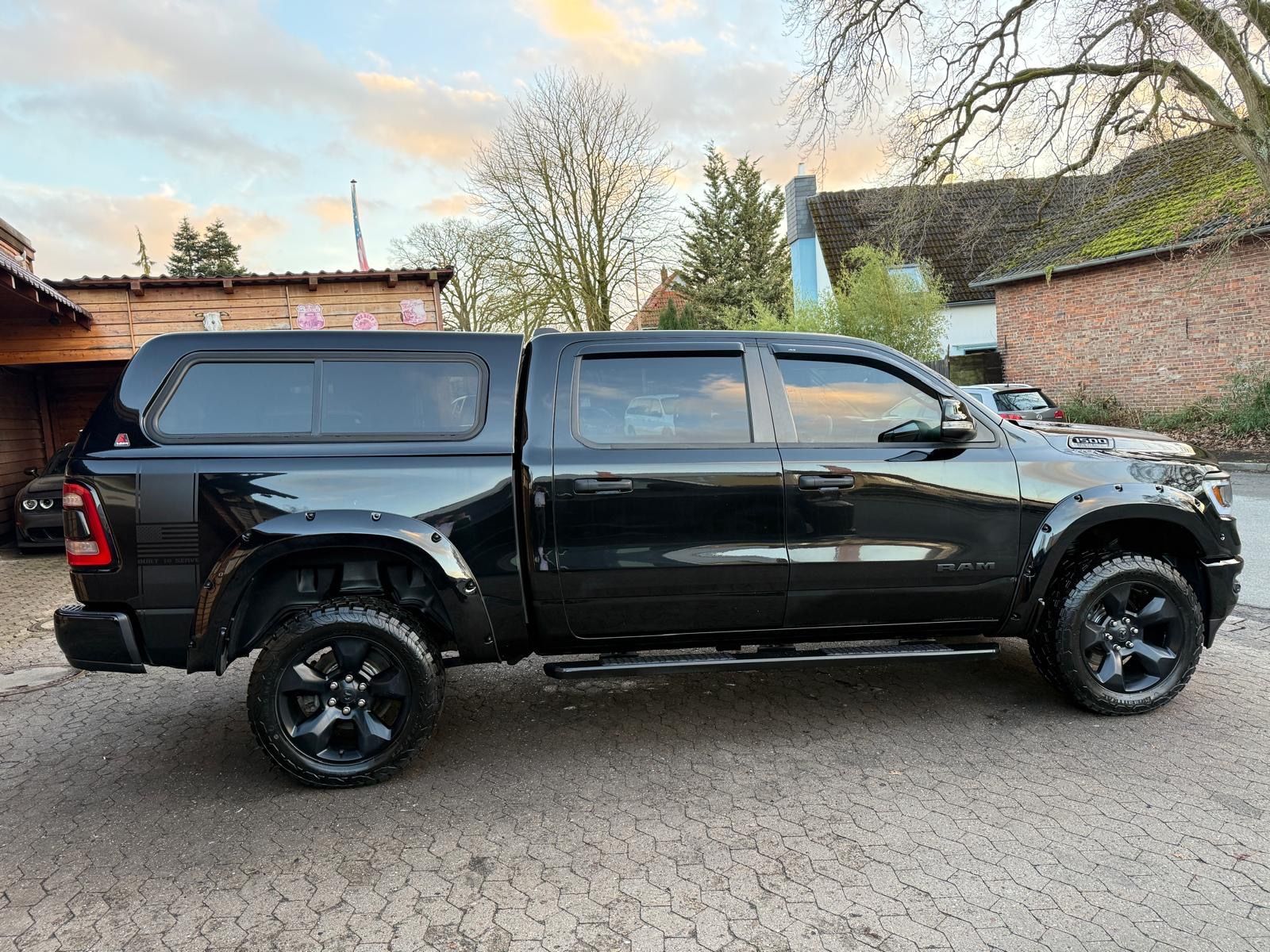 Dodge LPG*PANO*HARDTOP*OFFROAD*LIFT*NAVI*AHK*GARANTIE*