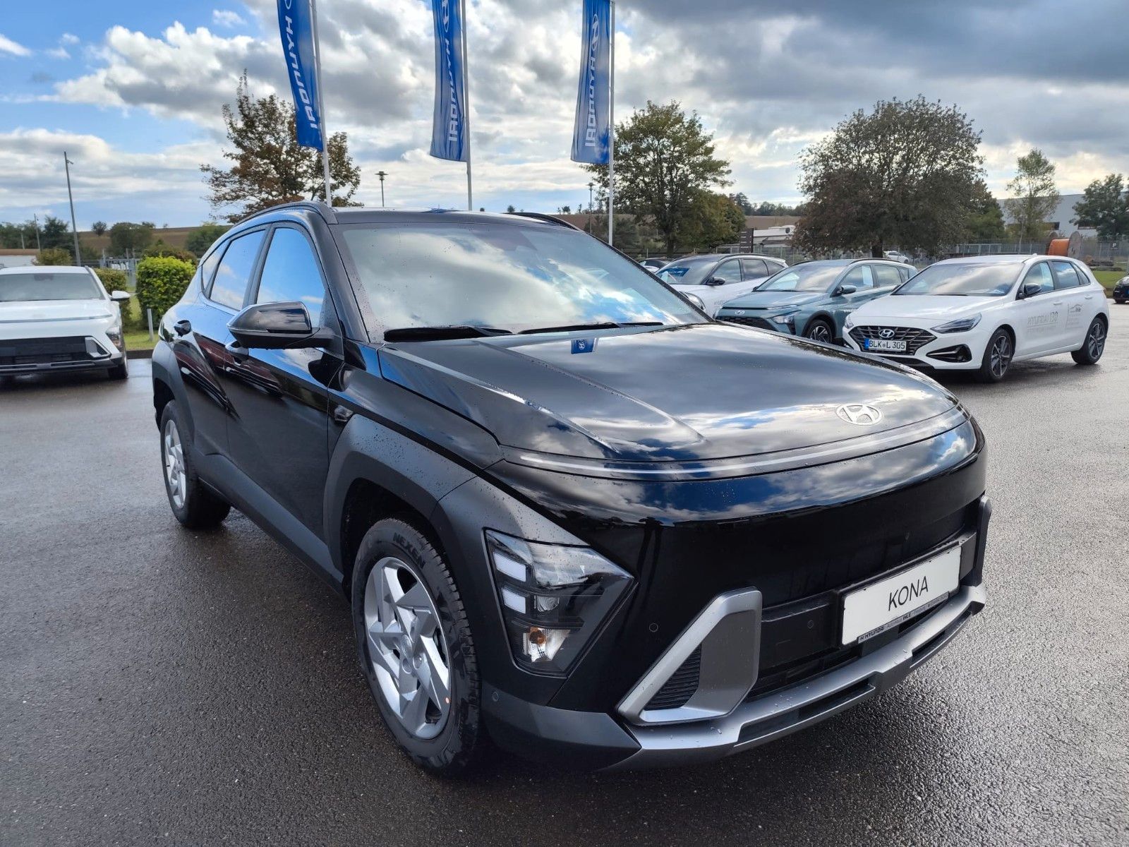 Hyundai Kona 1.6 T-GDI Trend - Samsaru's Car Outlet