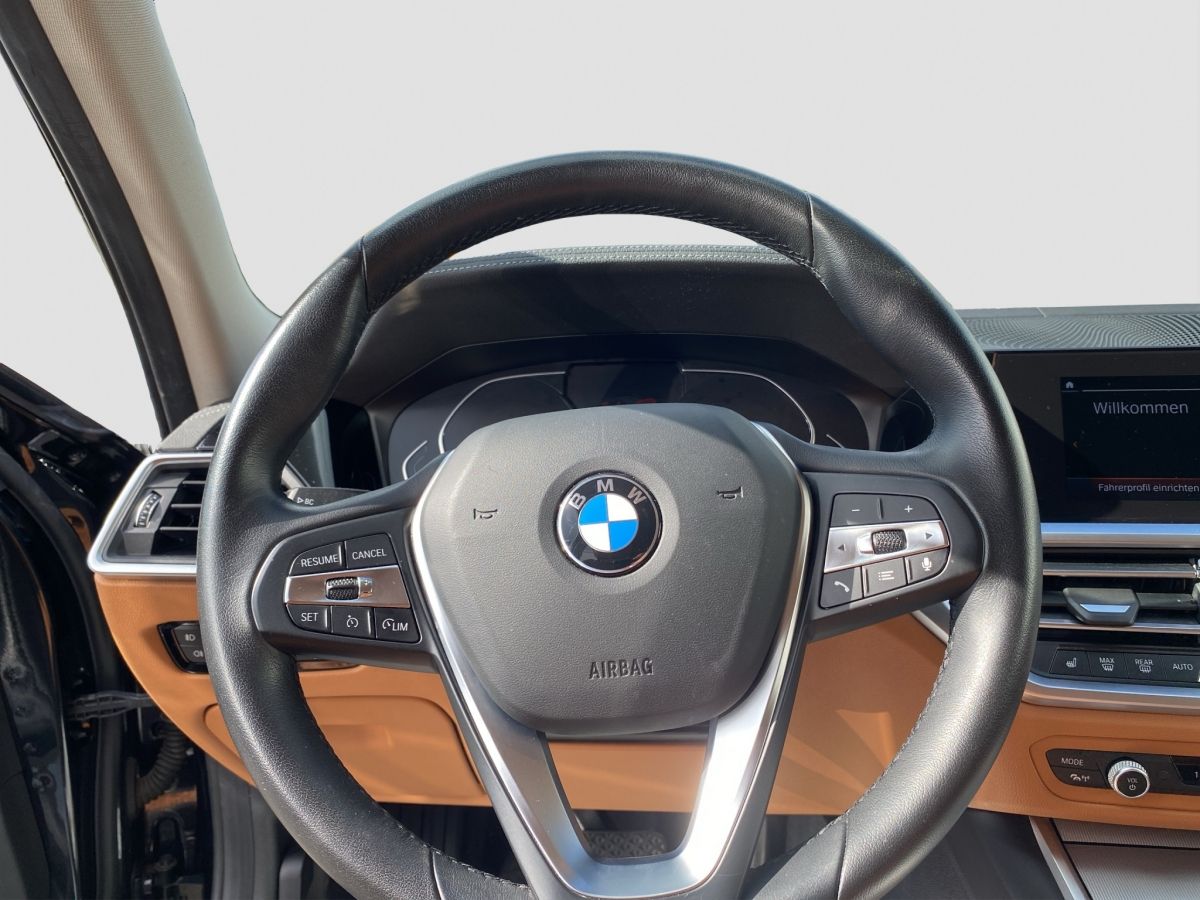 BMW 320i Touring Luxury Line - Samsaru's Car Outlet