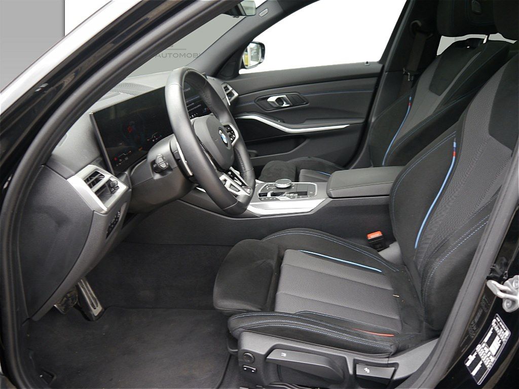 BMW 320i tour. M Sport A. +PANO+AHK+adLED+HIFI+