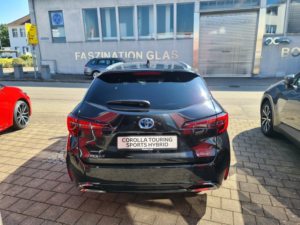 Toyota Corolla 2.0 Hybrid Touring Sports Team D