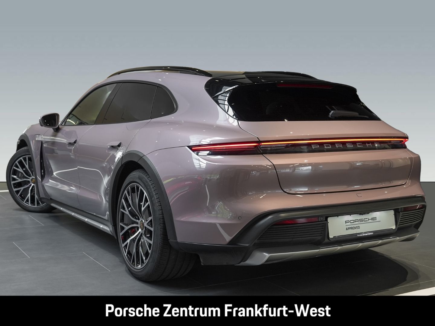 Porsche Taycan 4 Cross Turismo Frozenberry BOSE Panorama