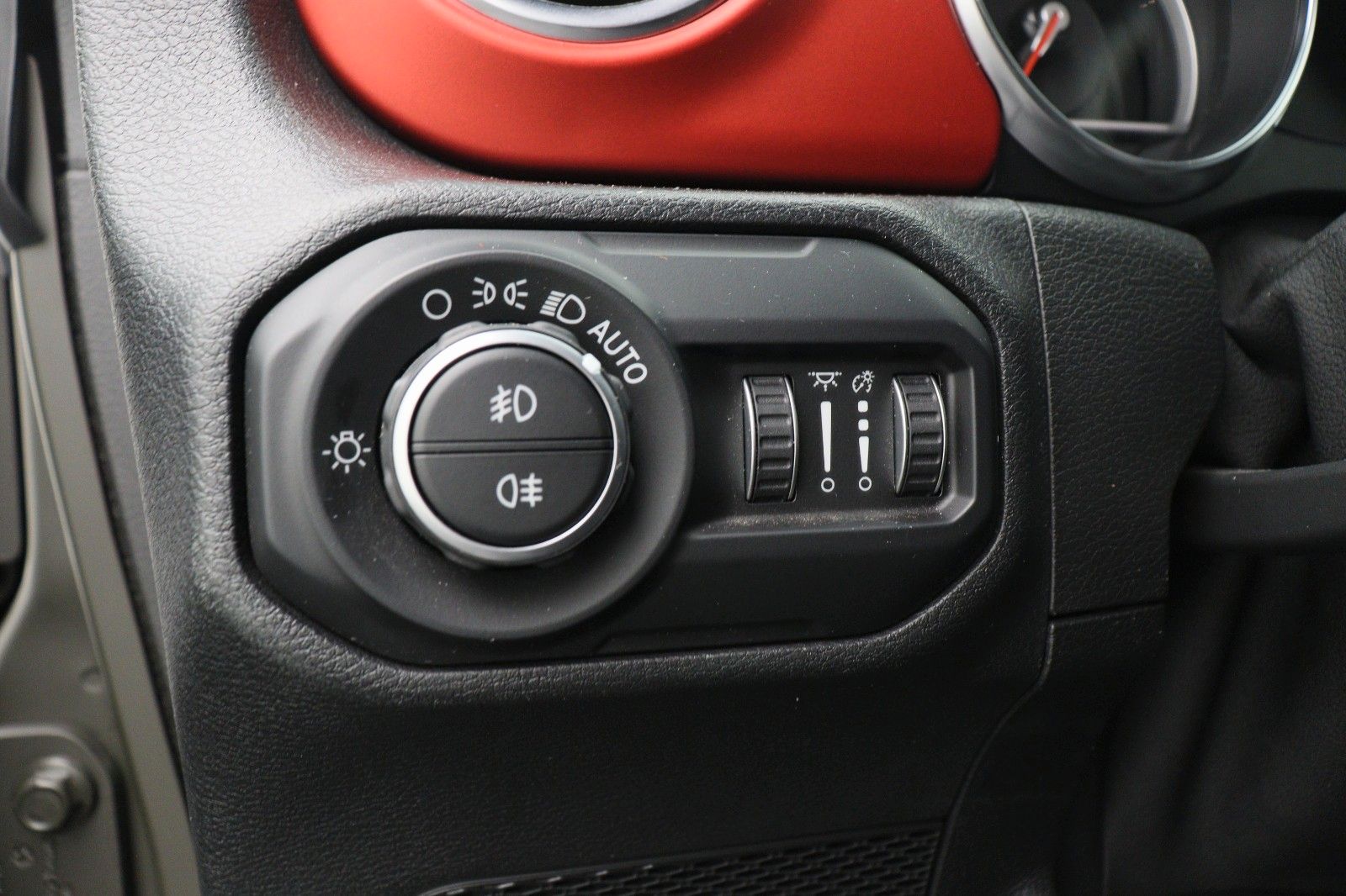 Jeep Wrangler Rubicon 2.2l CRDi grün Matt Lackierung