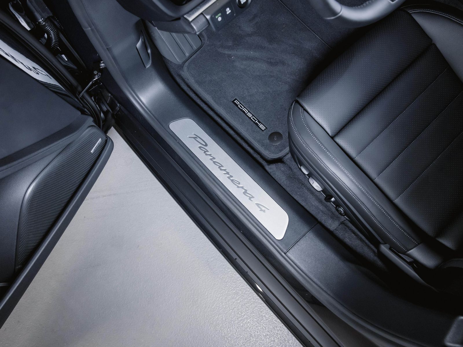 Porsche Panamera 4 E-Hybrid Sport Design Panoramadach