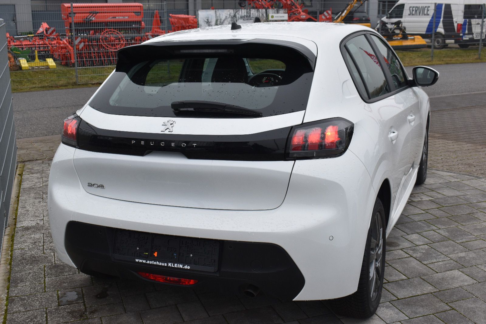 Peugeot 208 ActivePack 100 - Samsaru's Car Outlet