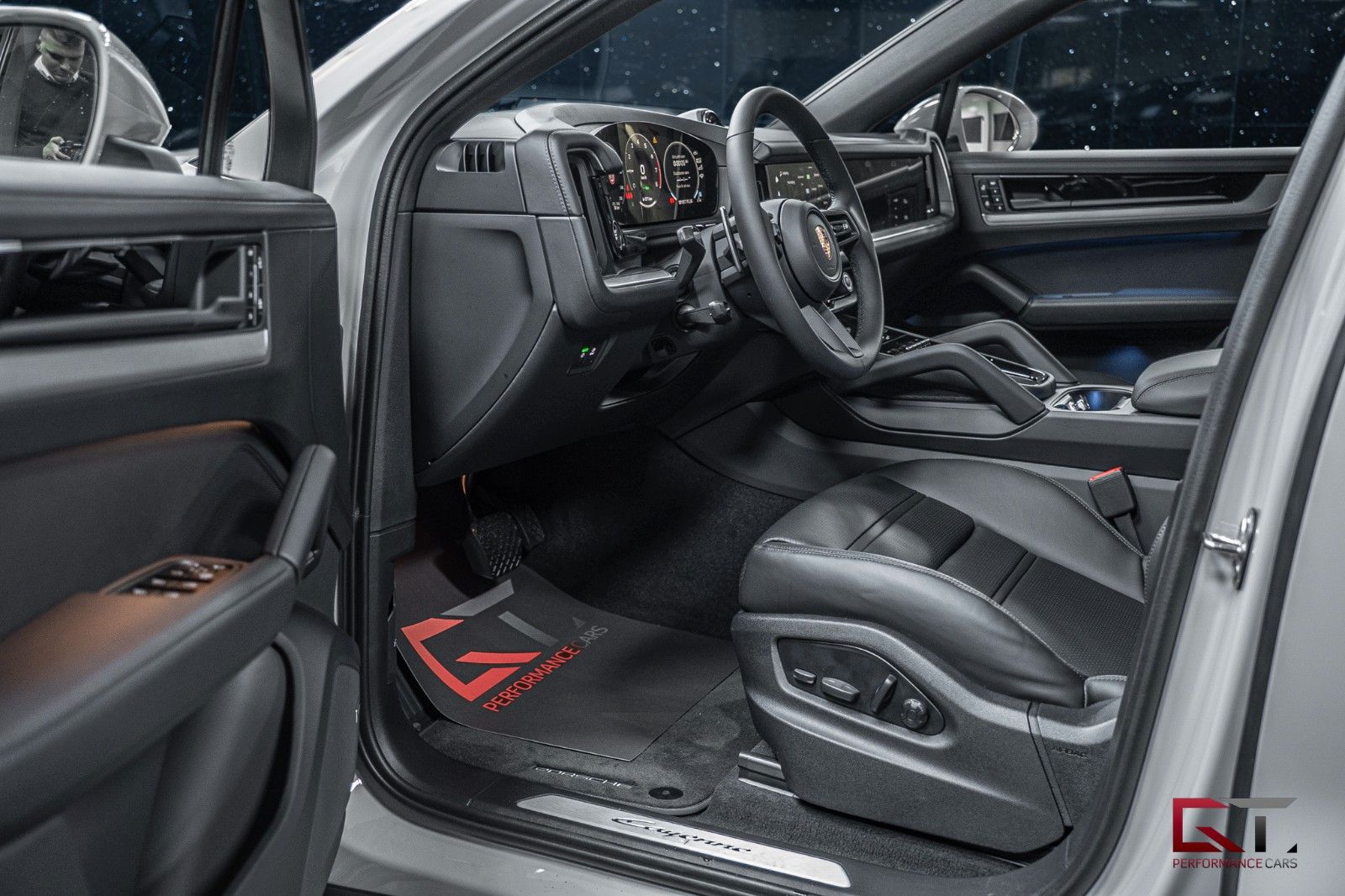 Porsche Cayenne E-Hyb Coupé 2025 SportDesign 22" Pano HD