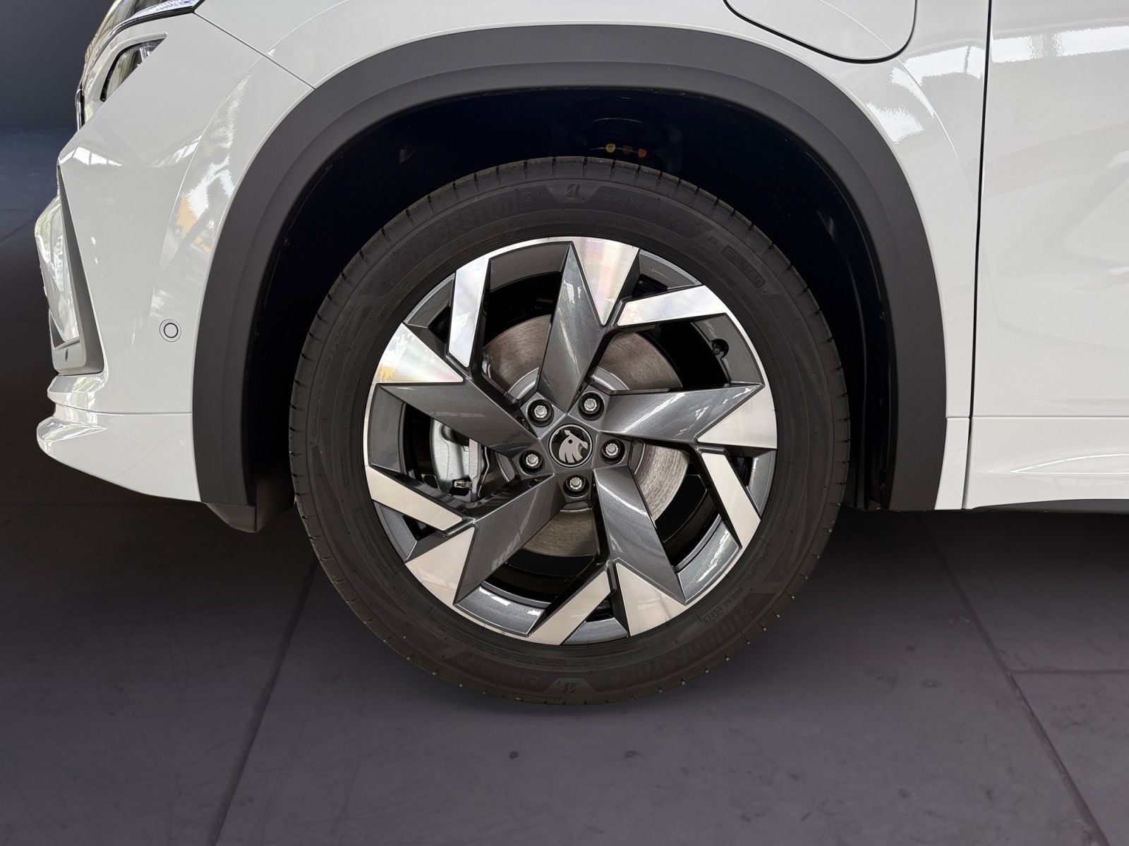 Skoda KODIAQ IV SPORTLINE 1.5 TSI DSG NAVI LED AHK