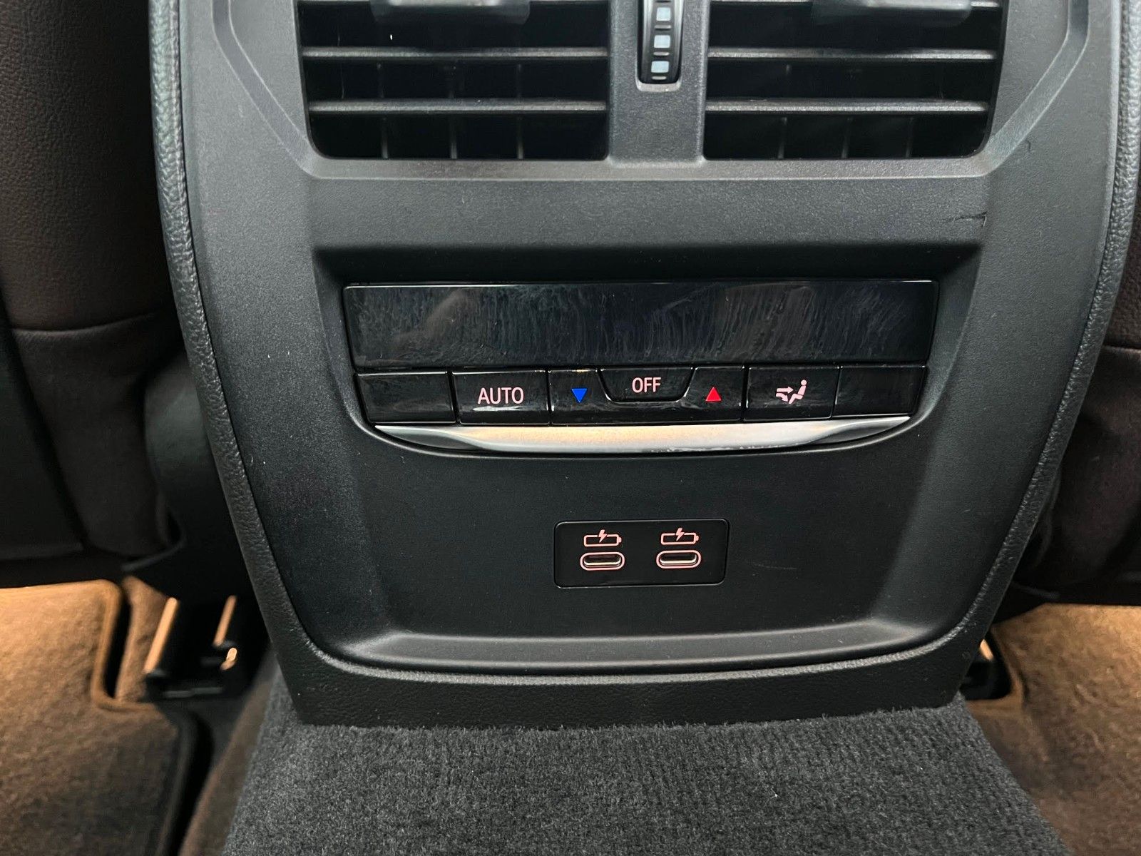 BMW 330e *xDrive*Schiebedach