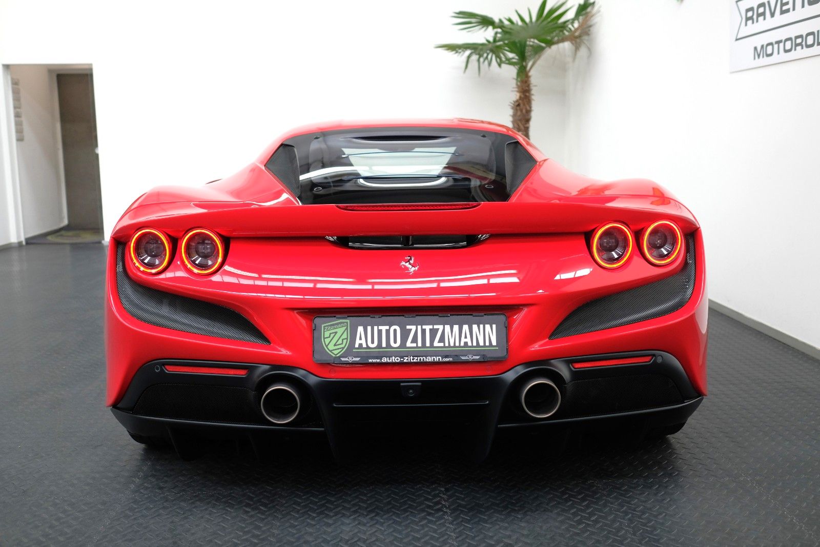 Ferrari F8 Tributo/LIFT/CAMERA/PDC/FULL ELECTRIC SEATS